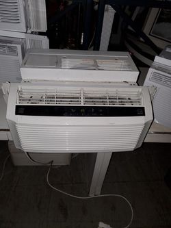 Low profile air-conditioner 6,000 Btu in excellent condition