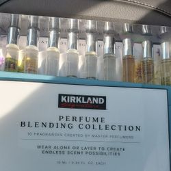 Perfume Blending Collection  10 Fragrance S Created By Master  Perfumers To Wear Separate  Or Layer