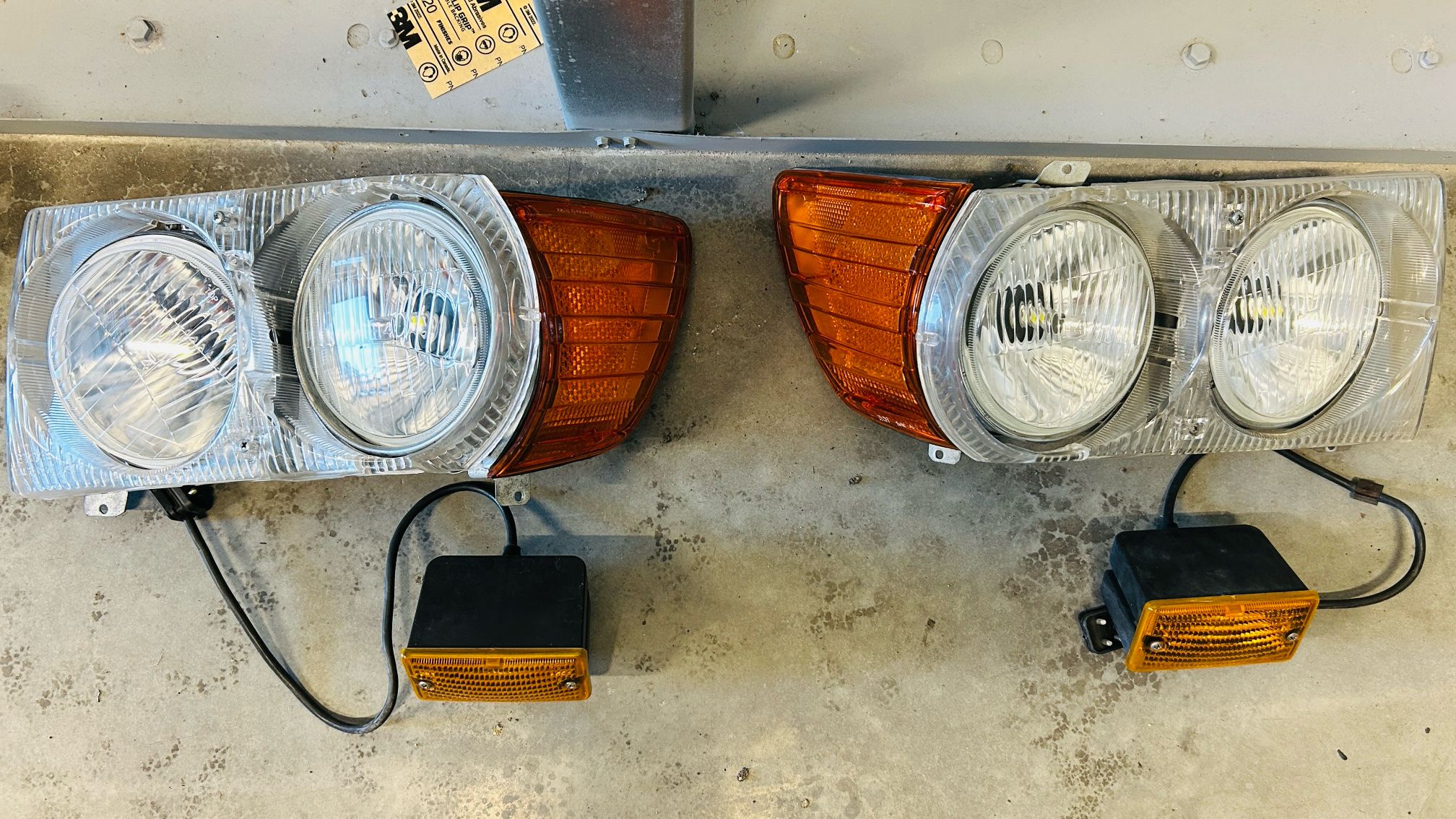 1981 Mercedes 380SL Headlights/Foglights