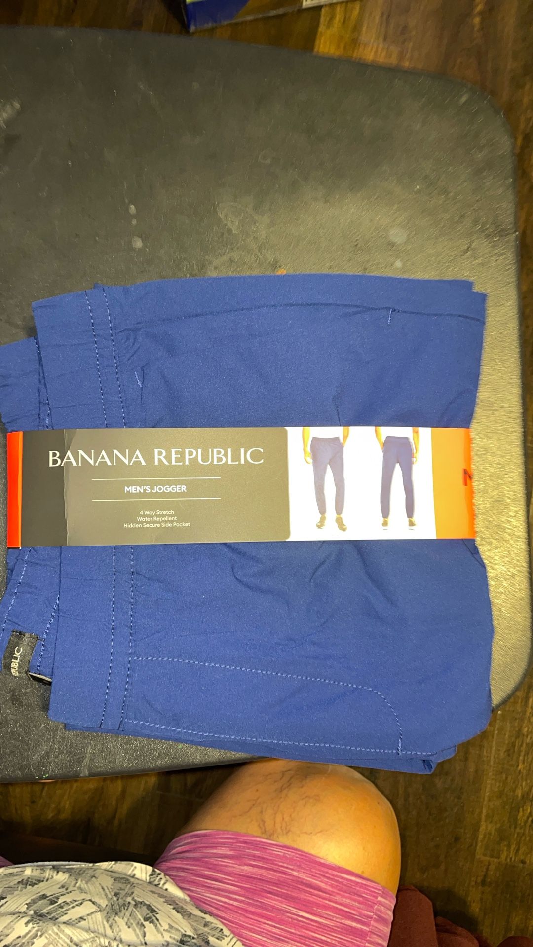 Banana Republic Men’s Jogger (4)