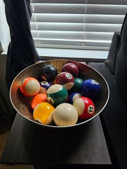 Set of Billard's Pool Balls