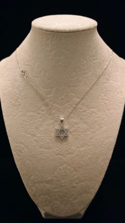Custom 925 Sterling Silver VVSD Swarovski Crystal Star of David