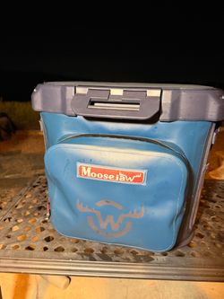 Moosejaw 36 Can Chilladilla Leak Proof Soft-Sided Cooler