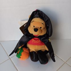 Disney Winnie The Pooh Halloween Witch Bean Bag 8" Plush Bear 2000 Vintage. Tags