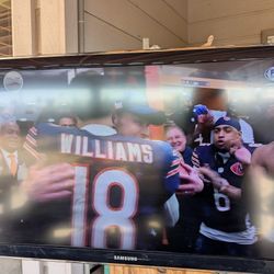 TV 32 In, Garage, Organizer, LED Light Stripe, Bluetooth Speaker, Water Bottle