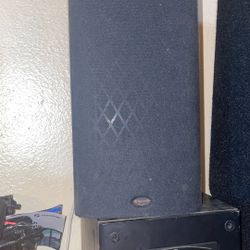 2 Klipsch Speakers 