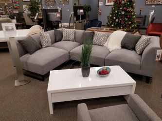 BEAUTIFUL SECTIONAL new!