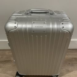 RIMOWA CABIN CARRY-ON