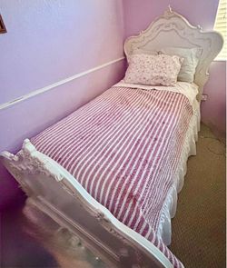 Girl’s Princess French Provincial Rosette Bed