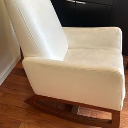 Rocking Chair 