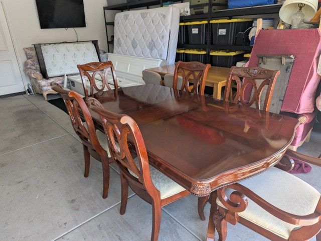 Solid Wood Fancy Dining Room Set