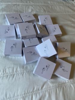 AIRPODS