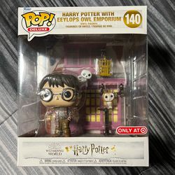 Harry Potter Funko 145 - Harry With Eeylops Owl Emporium