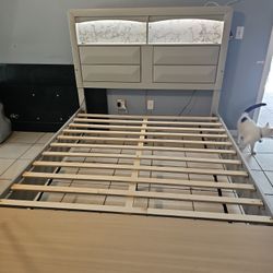 Beautiful Backlight Bedroom Set 