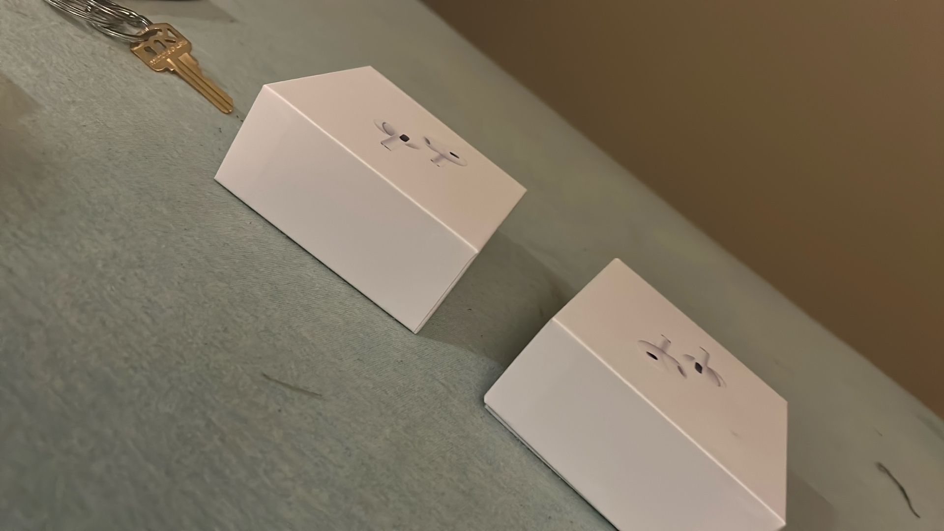 AIRPODS PRO
