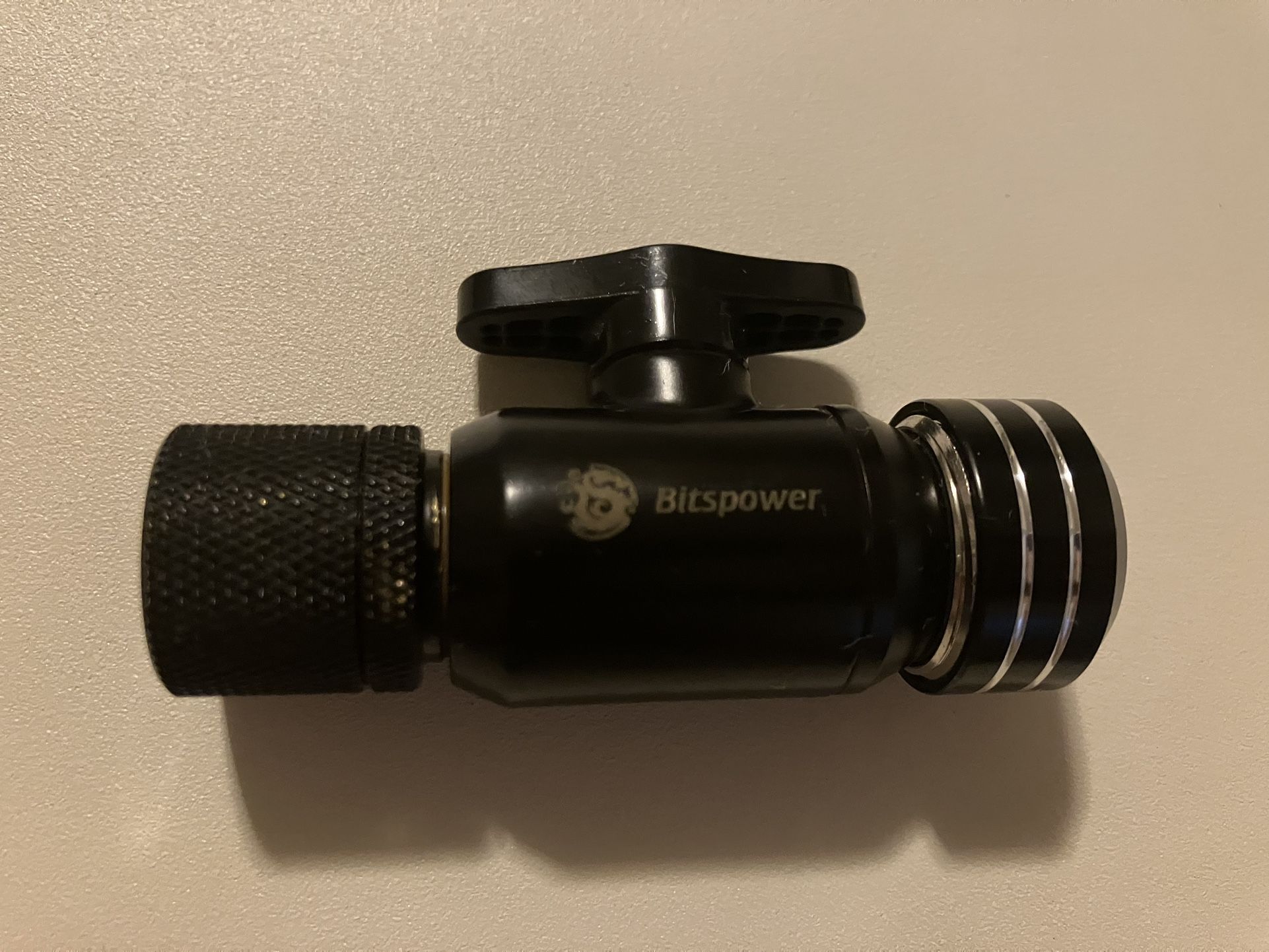 Bitspower G1/4" Mini Valve with Black Handle, Matte Black