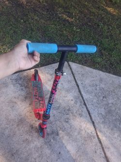 Madd Gear Flow Kids Kick Scooter