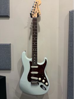 Fender American special Stratocaster USA 2018 sonic blue
