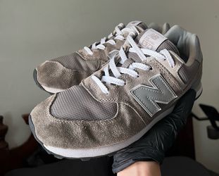 New Balance 574 Athletic Shoe - Grey