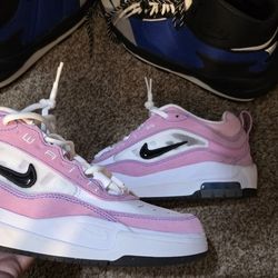 Nike SB Air Max Ishod Wair
Pink Foam