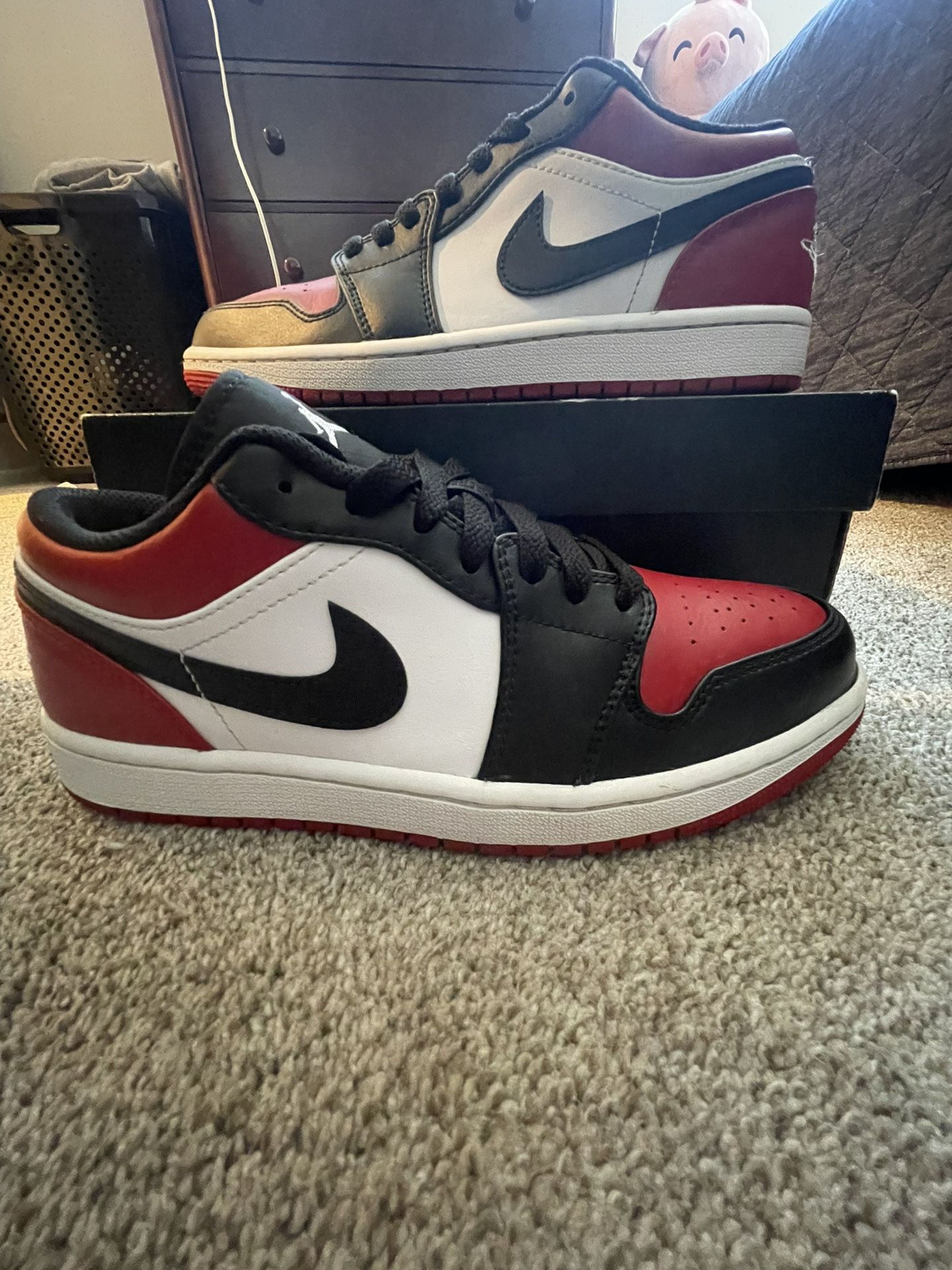 Air Jordan 1 Low Bred Toe