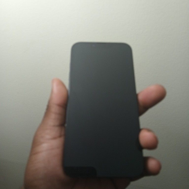 IPHONE 16E ( Boost mobile ( BRAND NEW )