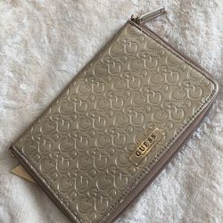 Clothes Wallets And Backpack 