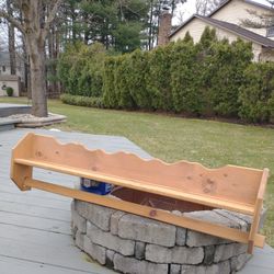 Plate Shelf With Blanket Holder