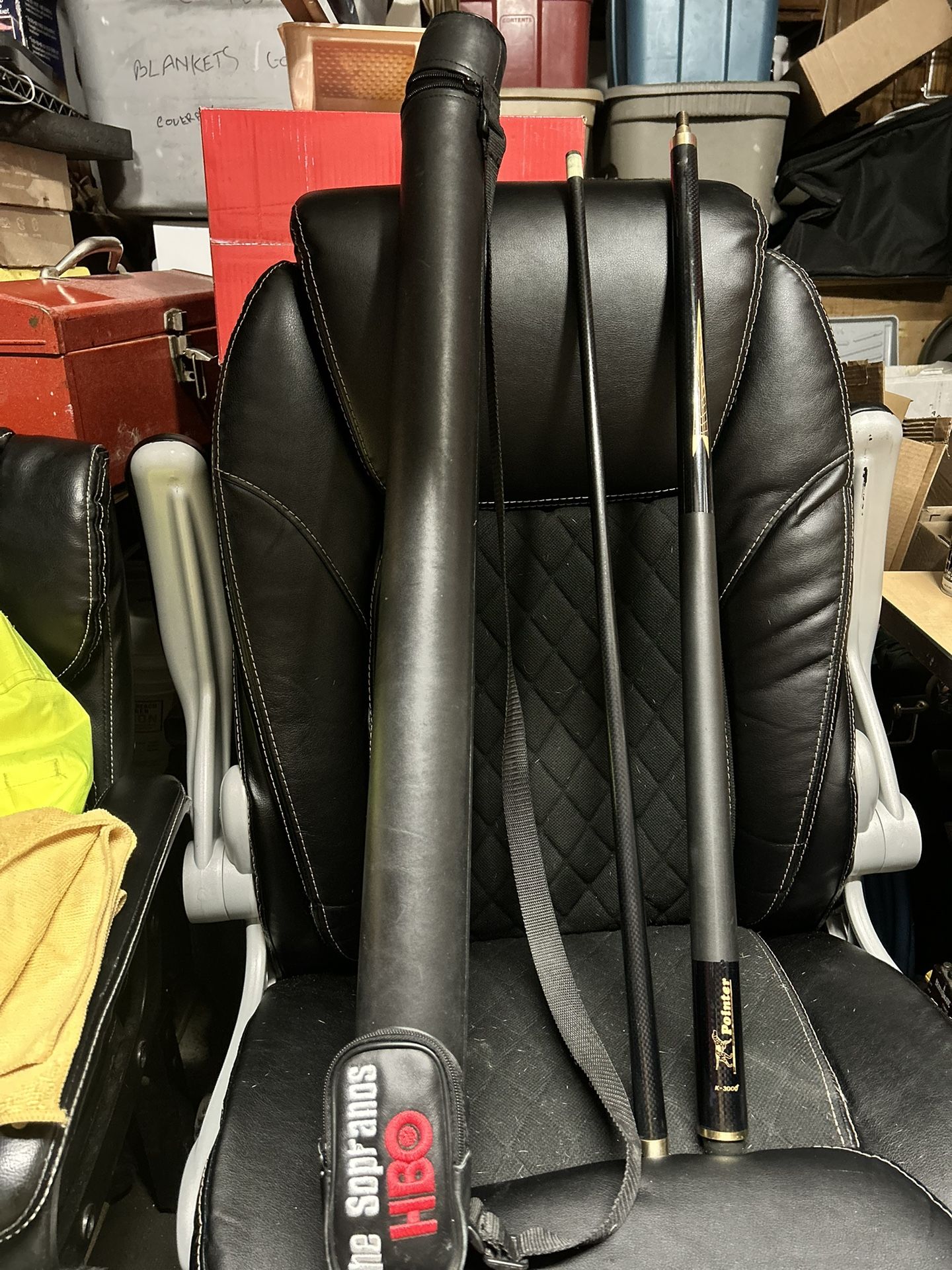 2-piece Carbon fiber Pool Stick W/case