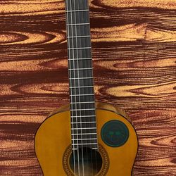 Yamaha CG102A Acoustic Guitar (1/2 Size) 