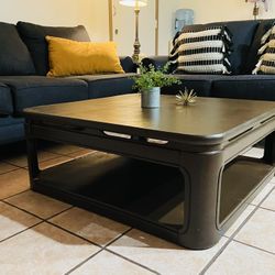 Coffee Table,  Great Quality , Wood 