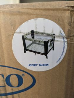 Foldable baby bed