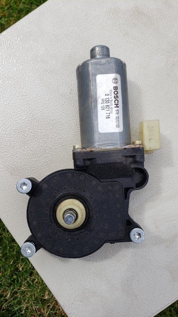 Original BOSCH Window Actuator. 