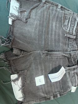 Women's shorts - Grey size 6 with 3 1/2 inch inseam