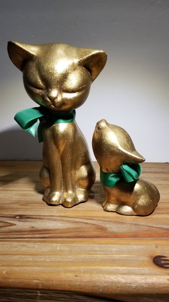 Vintage Gold Chalk Mama (7"×3") & Baby (4"×2½") Cat Figurines