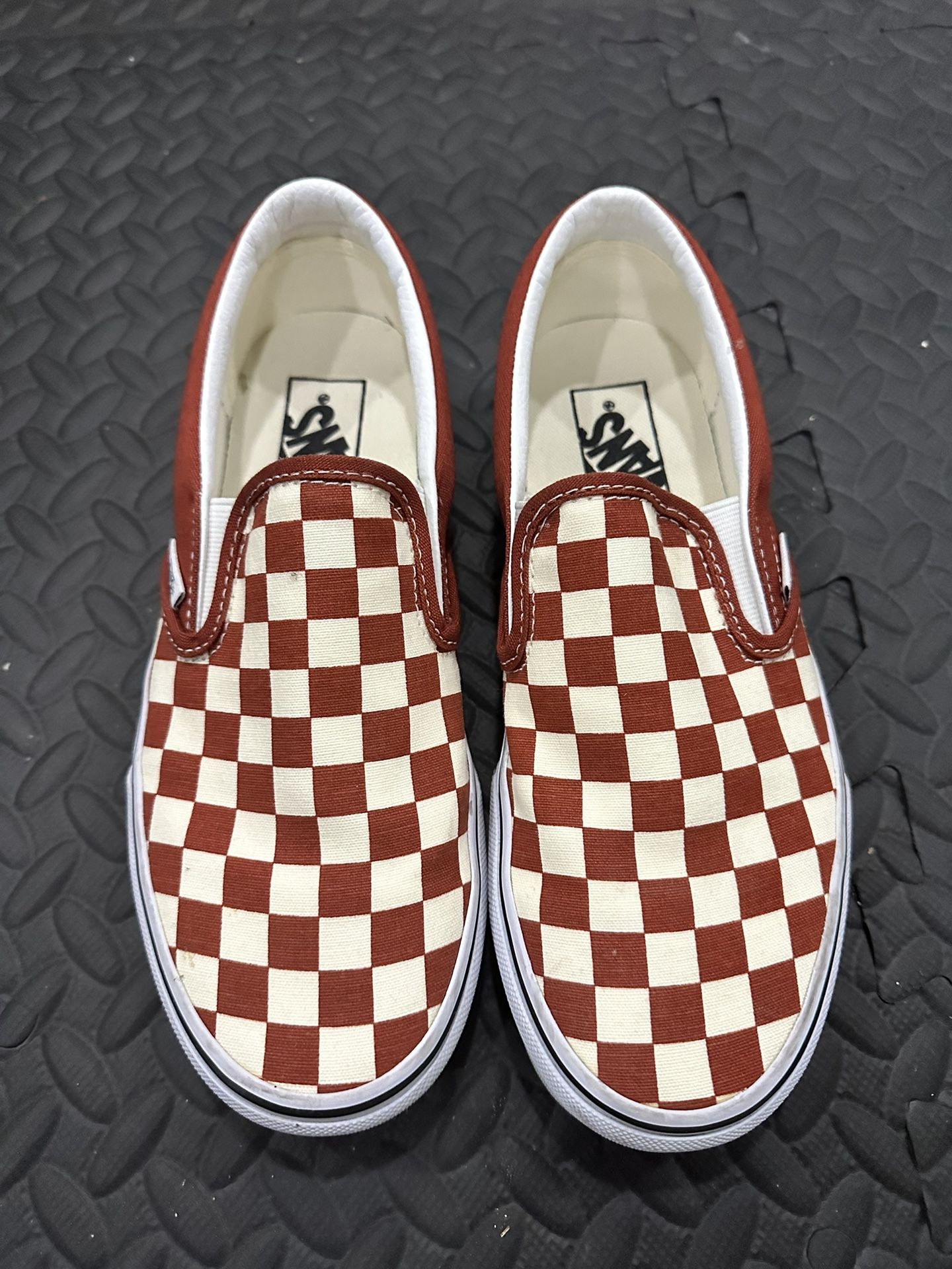 Vans Slip-Ons (Sz. 7)