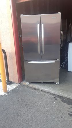 Oferta refrigerador 3 puertas agua y hielo interno 3 meses de Garantía Delivery medidas 35 de ancho 70 de alto