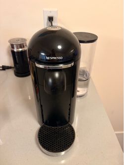 Nespresso machine with milk frother