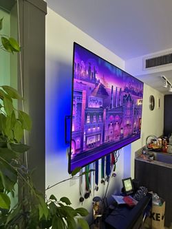 65” TCL 4K Smart TV – Excellent Condition