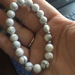 Howlite Bracelet