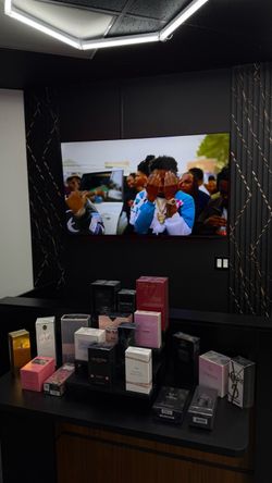 PERFUMES + COLOGNES (FRAGRANCES)