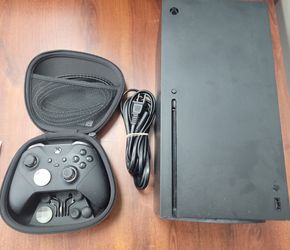 XBOX SERIES X WITH PRO CONTROLLER WITH CASE