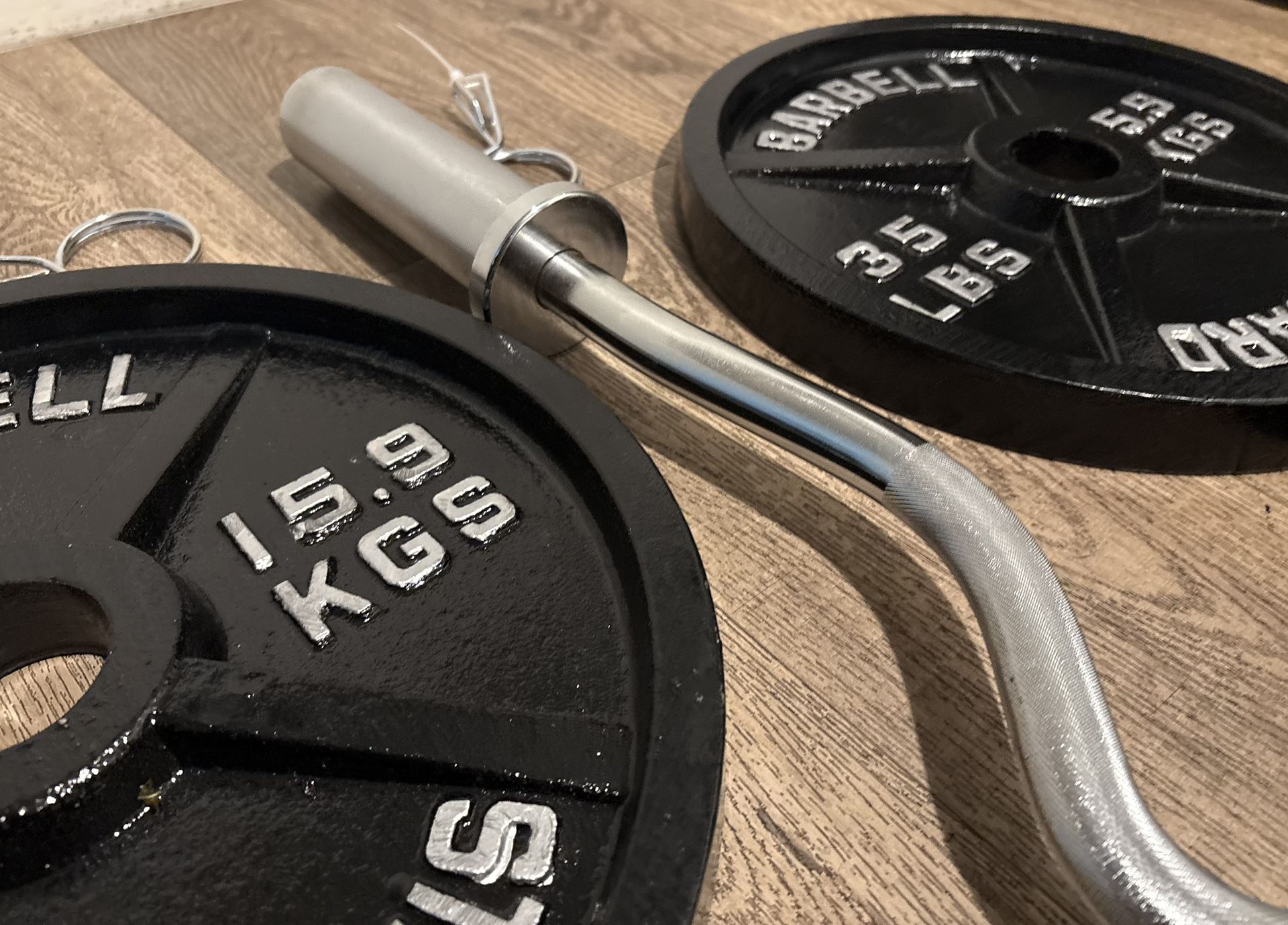 BRAND NEW Olympic Curl Bar With Pairs From 5s To 35s