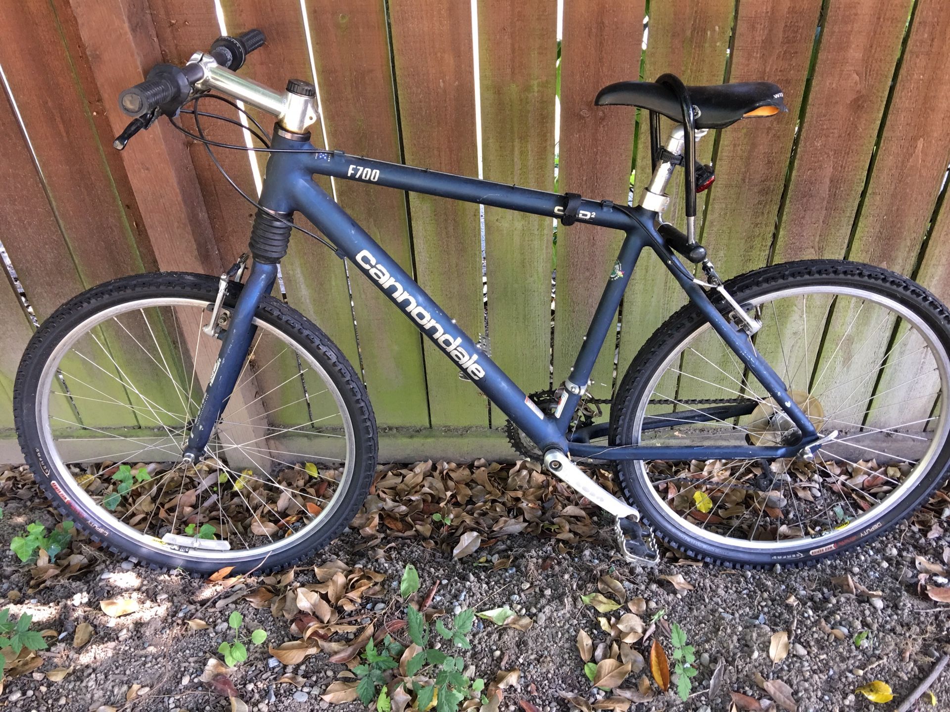 Cannondale bike great condition Aluminum lite weight.