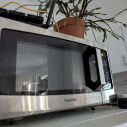 Toshiba microwave