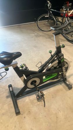 Training bike estationary good condition