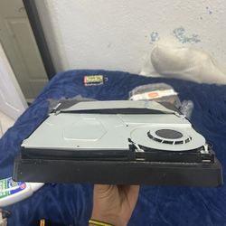 PS4 (FOR PARTS)