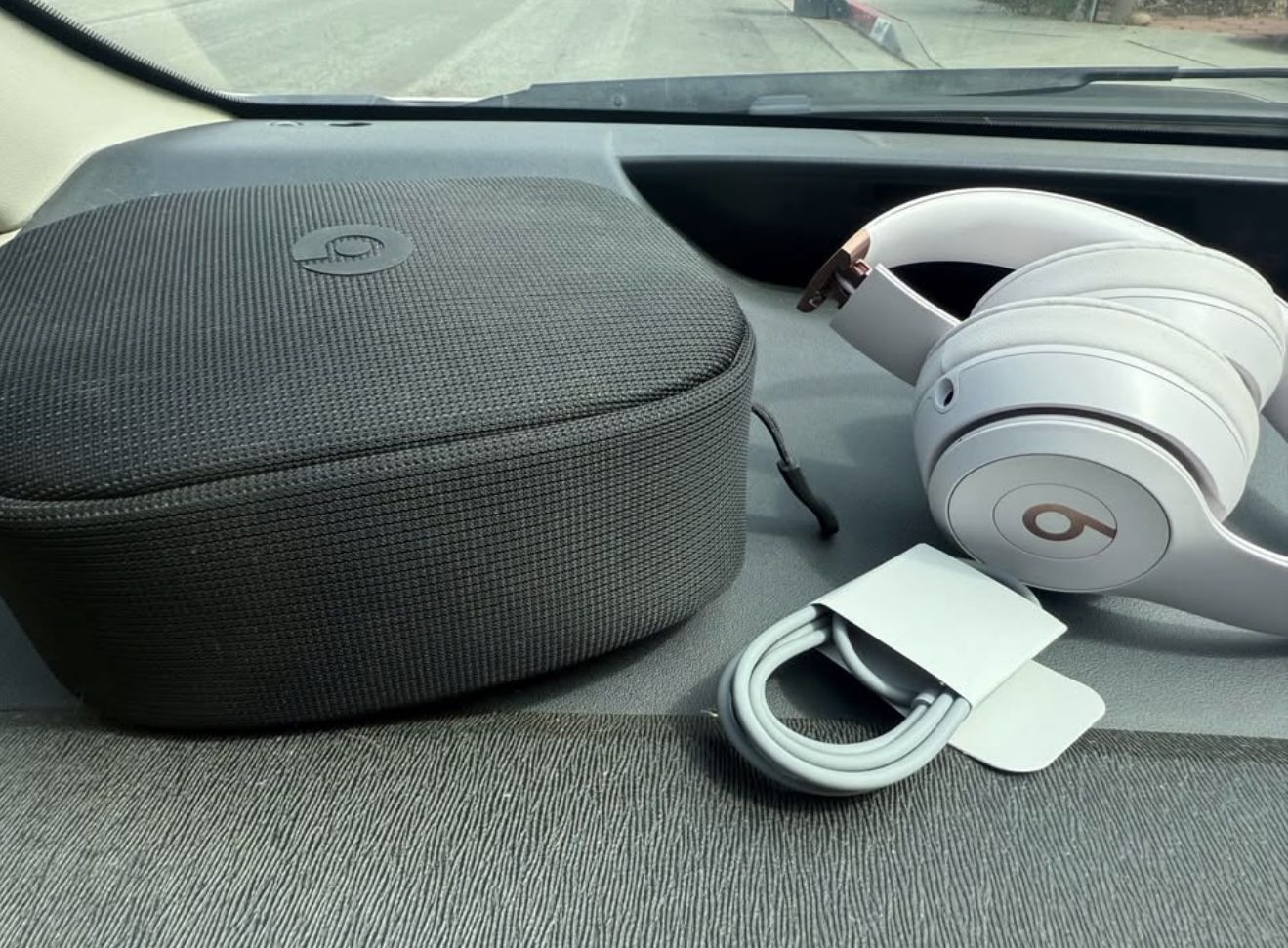 Beats Solo 4