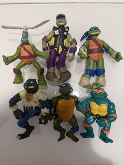 Ninja Turtles Collectibles: Old & New Mix