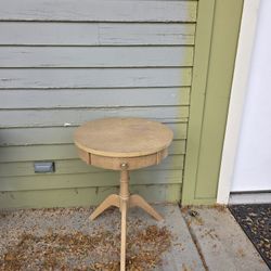 End Table With Drawer 